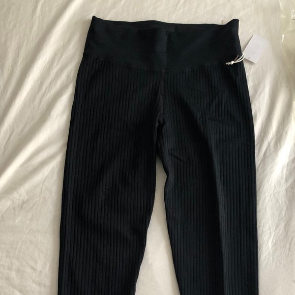 Good American Seamless Chunky Rib Leggings (Size XXL) - Picture 3 of 8